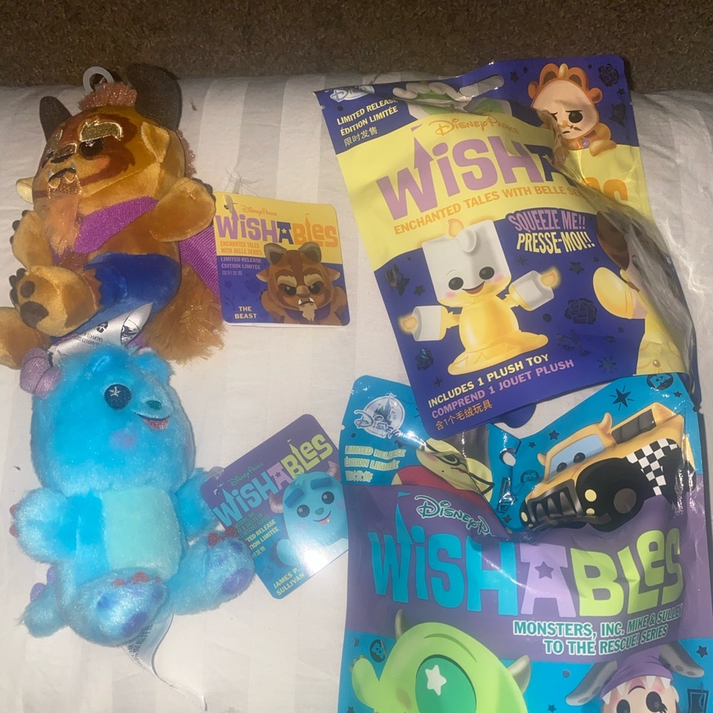 Disney wishables set of 4